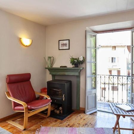 Sunny 1-Bed Apartment In Lovely Mountain Village La Brigue Extérieur photo