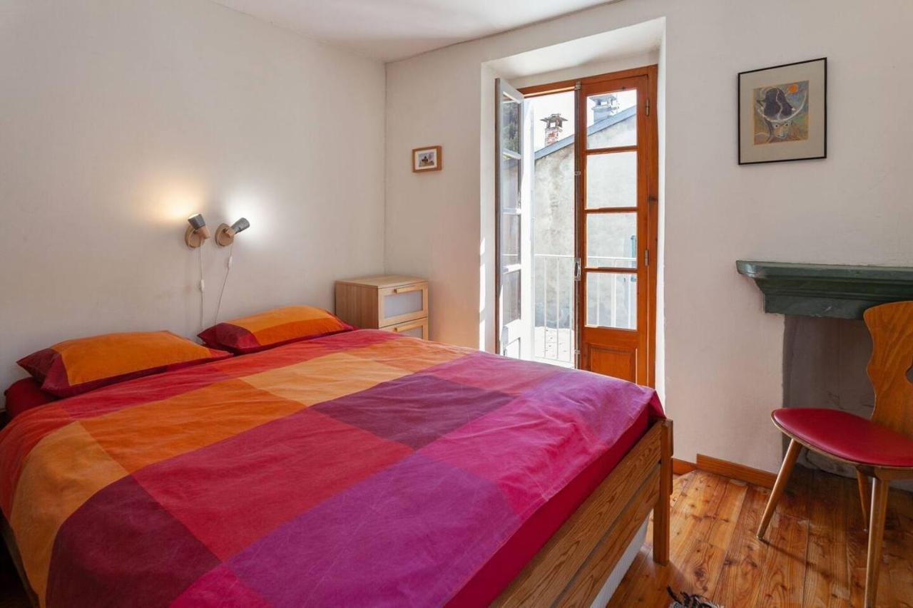 Sunny 1-Bed Apartment In Lovely Mountain Village La Brigue Extérieur photo