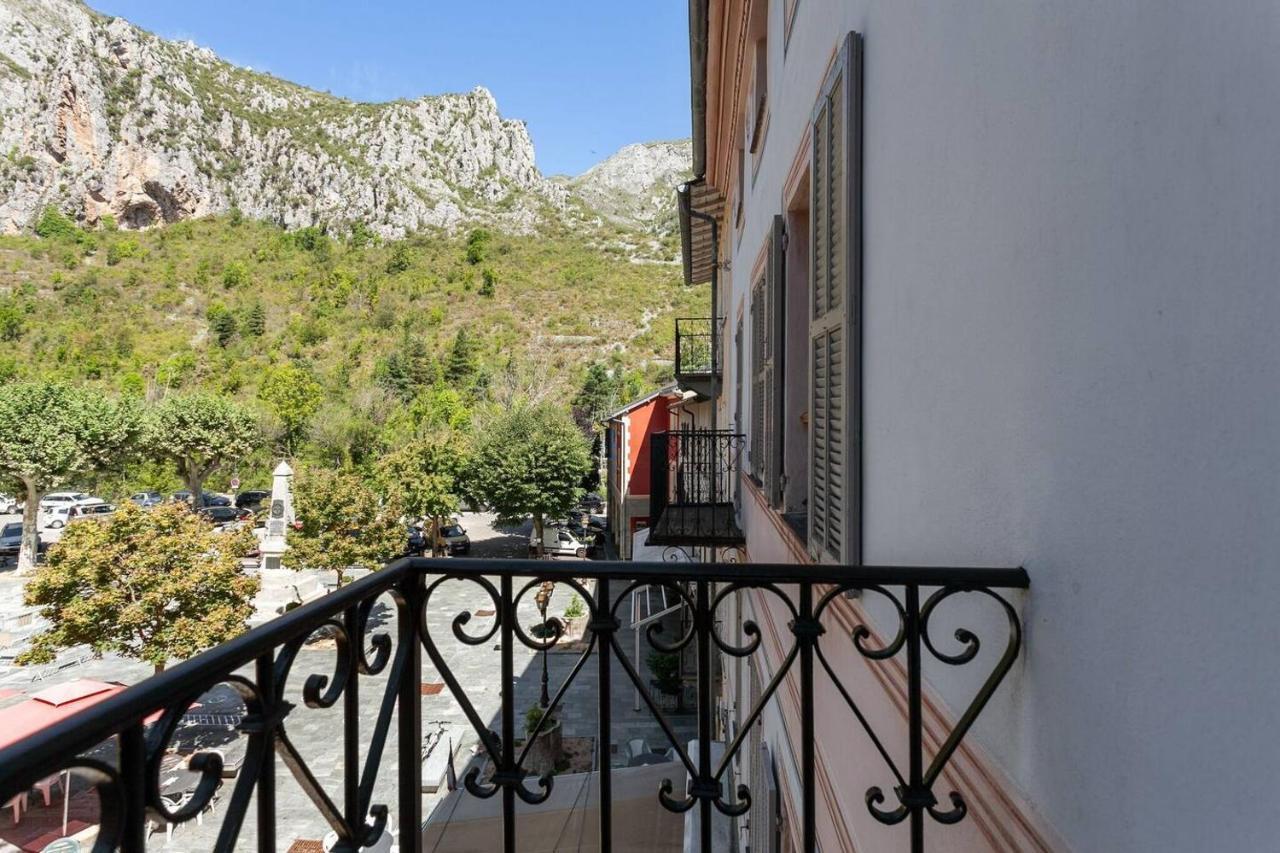 Sunny 1-Bed Apartment In Lovely Mountain Village La Brigue Extérieur photo