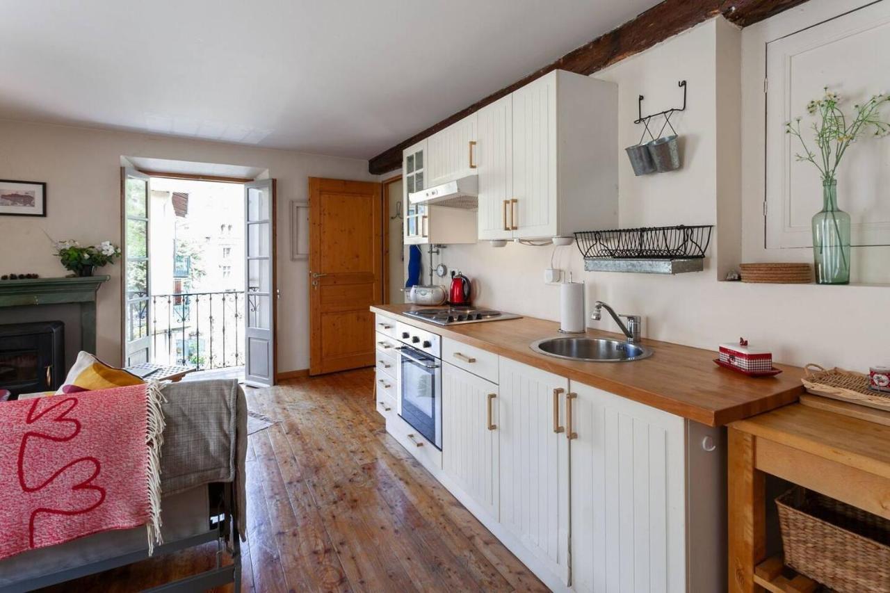 Sunny 1-Bed Apartment In Lovely Mountain Village La Brigue Extérieur photo