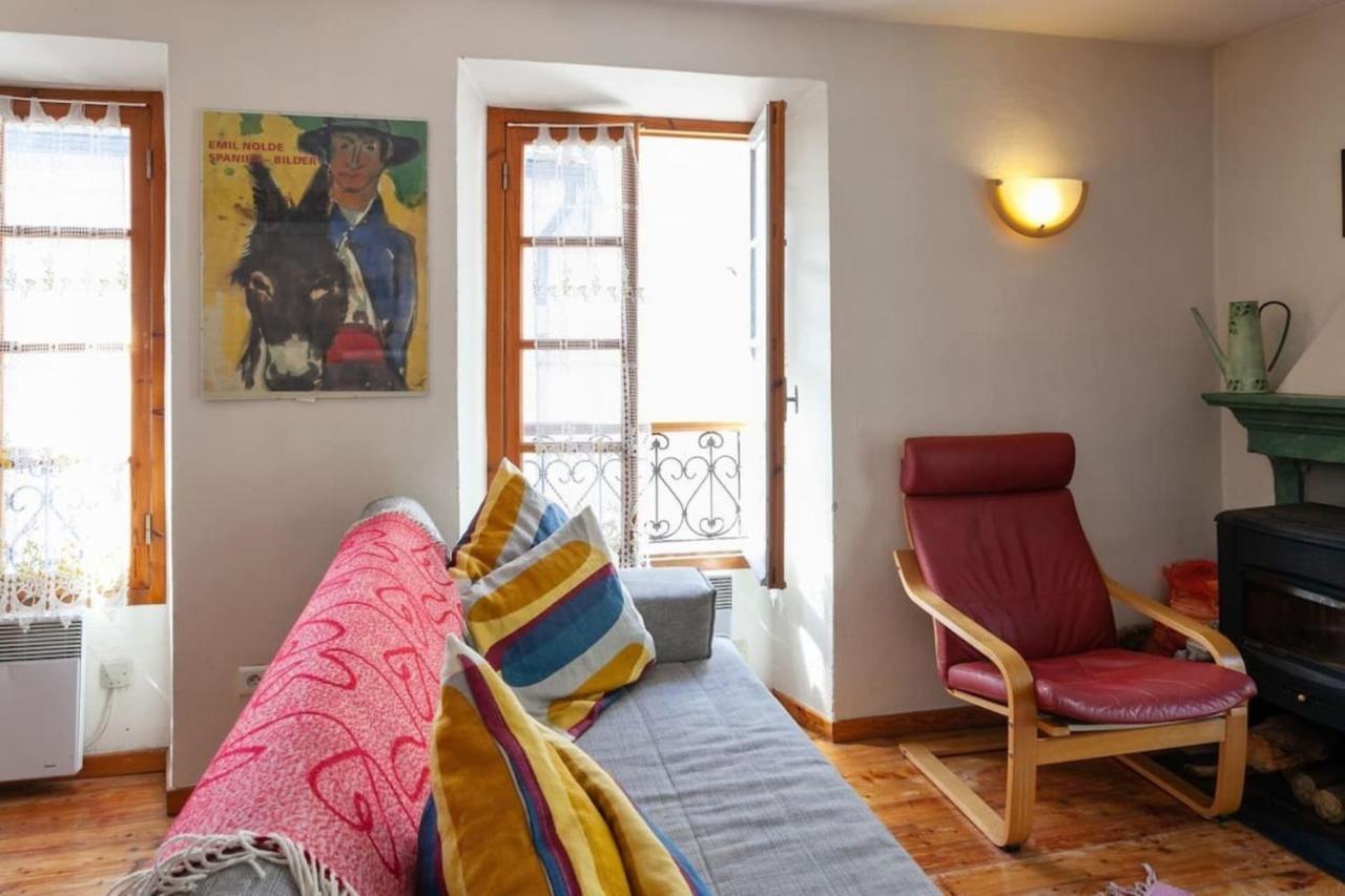 Sunny 1-Bed Apartment In Lovely Mountain Village La Brigue Extérieur photo