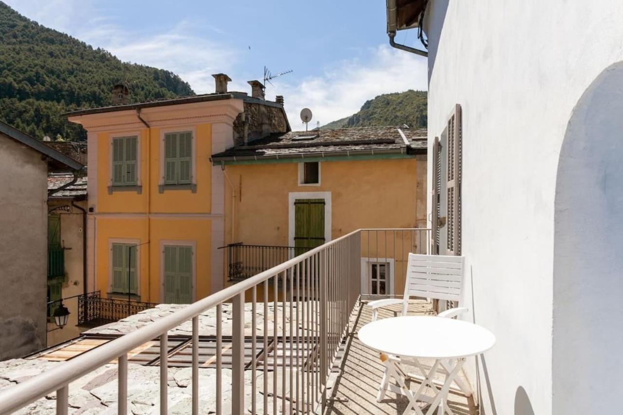 Sunny 1-Bed Apartment In Lovely Mountain Village La Brigue Extérieur photo