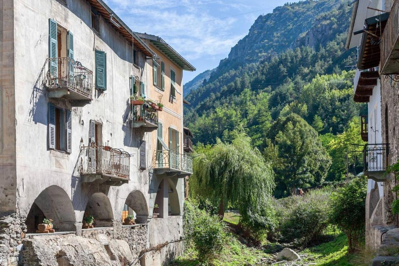 Sunny 1-Bed Apartment In Lovely Mountain Village La Brigue Extérieur photo